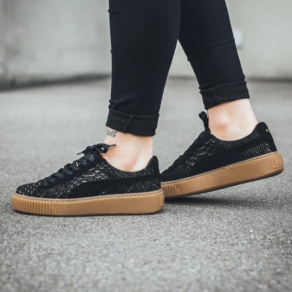 PUMA Platform Black Gold Exotskin Suede Sneakers Trainers Size 9.5 Reptil